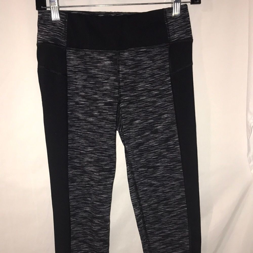 Calvin Klein Women's Black Gray Performance Quick Dry‎ Heather Leggings Small